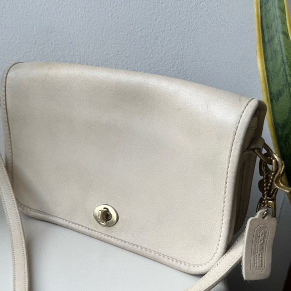 Vintage coach pocket purse - Picture 14 of 15